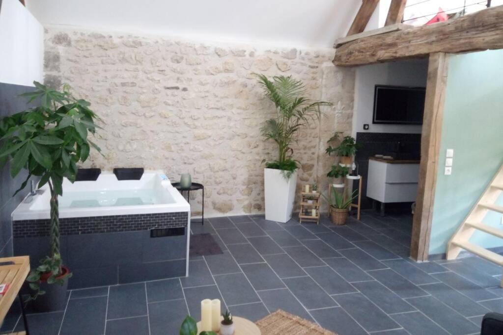 Maison Privative, Cocooning, Zen , Avec Jacuzzi Mont-Notre-Dame 외부 사진