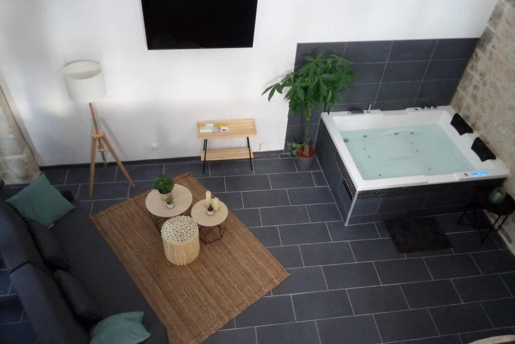 Maison Privative, Cocooning, Zen , Avec Jacuzzi Mont-Notre-Dame 외부 사진
